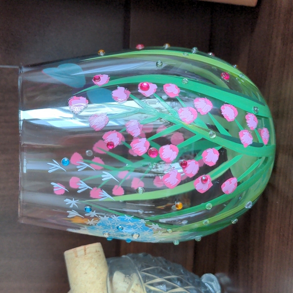 Lolita hand painted "Dragonfly" stemless wine glass - Picture 3 of 13